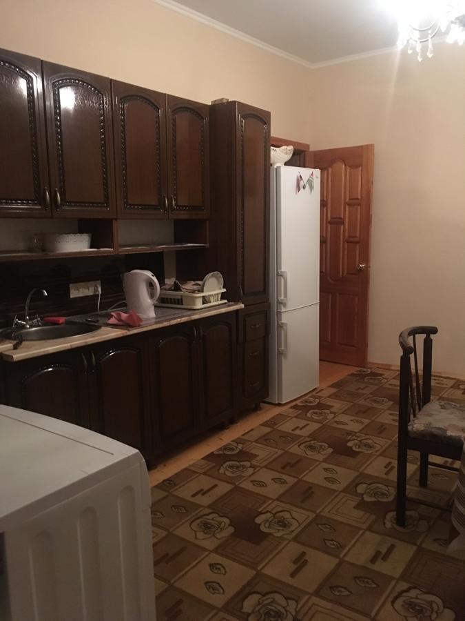 Homestay On Akademika Sakharova スフミ エクステリア 写真