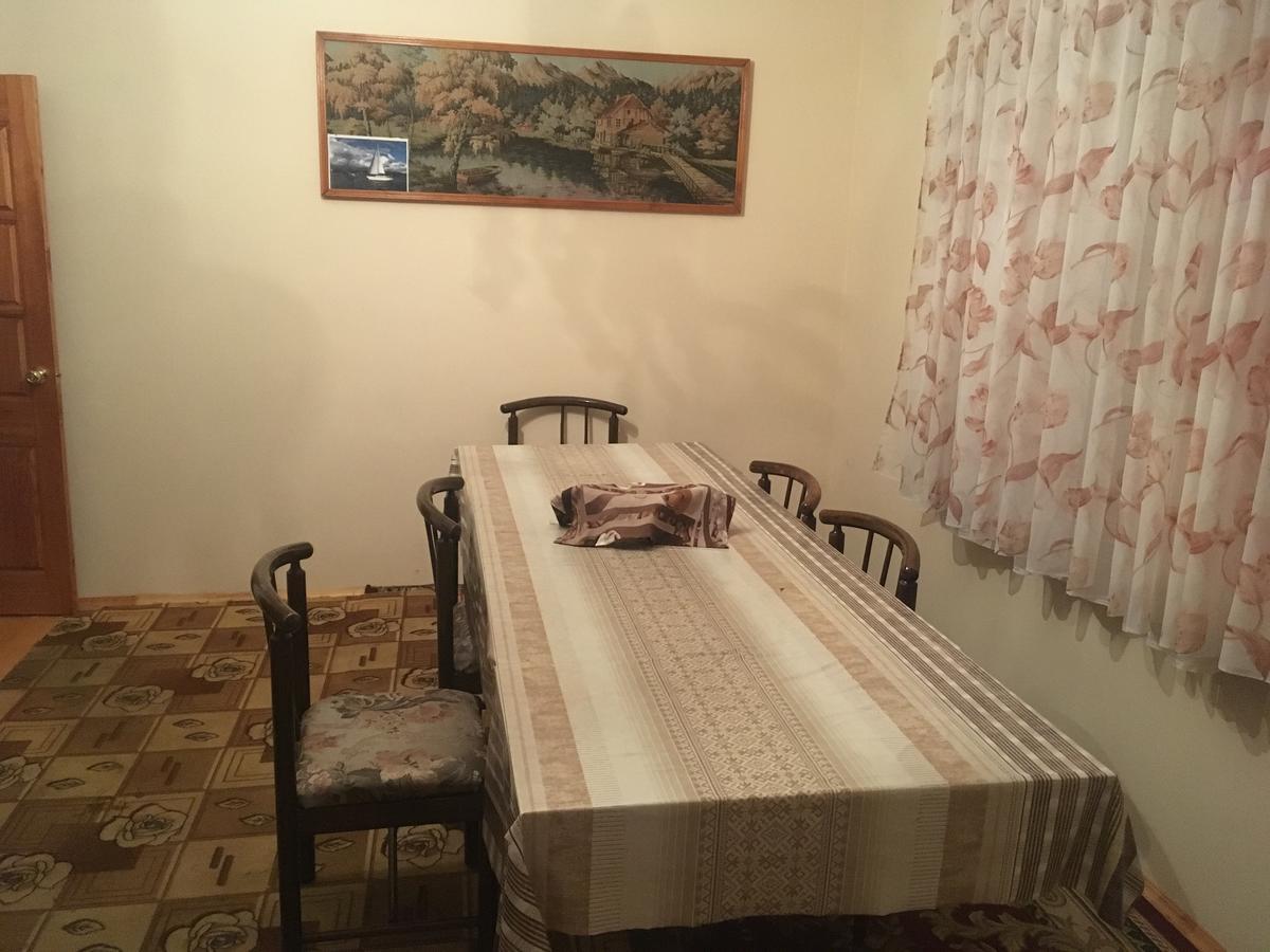 Homestay On Akademika Sakharova スフミ エクステリア 写真